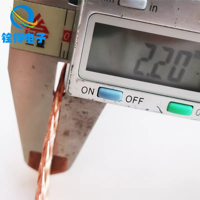 Hoe kan kopervlechtwerk de aarding en EMI-controle verbeteren?