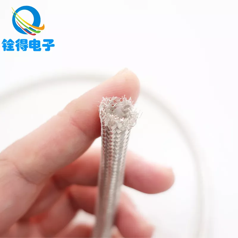 Wat zijn de voordelen van het gebruik van puur koperen verzilverde gevlochten gaasbuizen